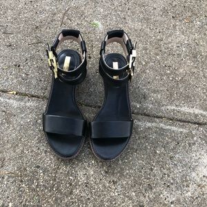 Louise Et Cie Strappy Buckle Sandals Black 5.5!